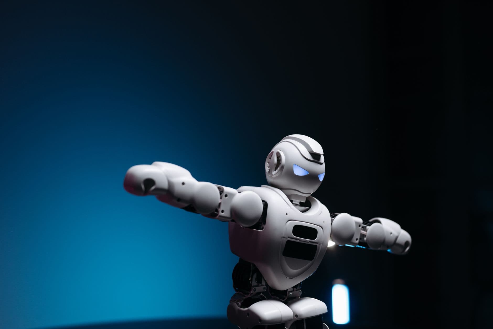 人型ロボット覇権はAIでなくハードウェアが鍵