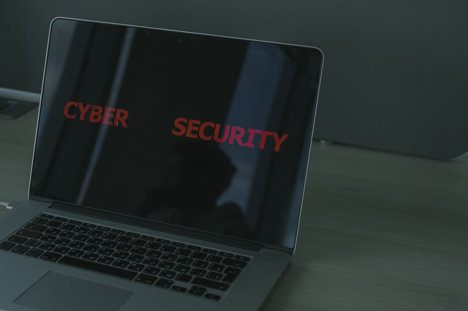 AIエージェントが無防備なLLMを乗っ取りサイバー攻撃